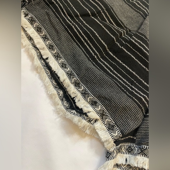 Hem & Thread size large black boho highwaisted shorts - Picture 3 of 6